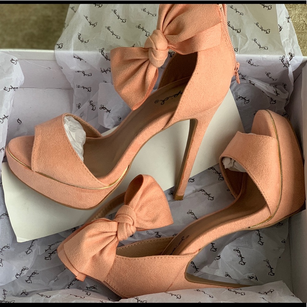 LAST PAIR LEFT Victoria Heel - Soft Blush Peep Toe - Picture 3 of 4